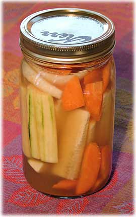 Quick Raw Pickles